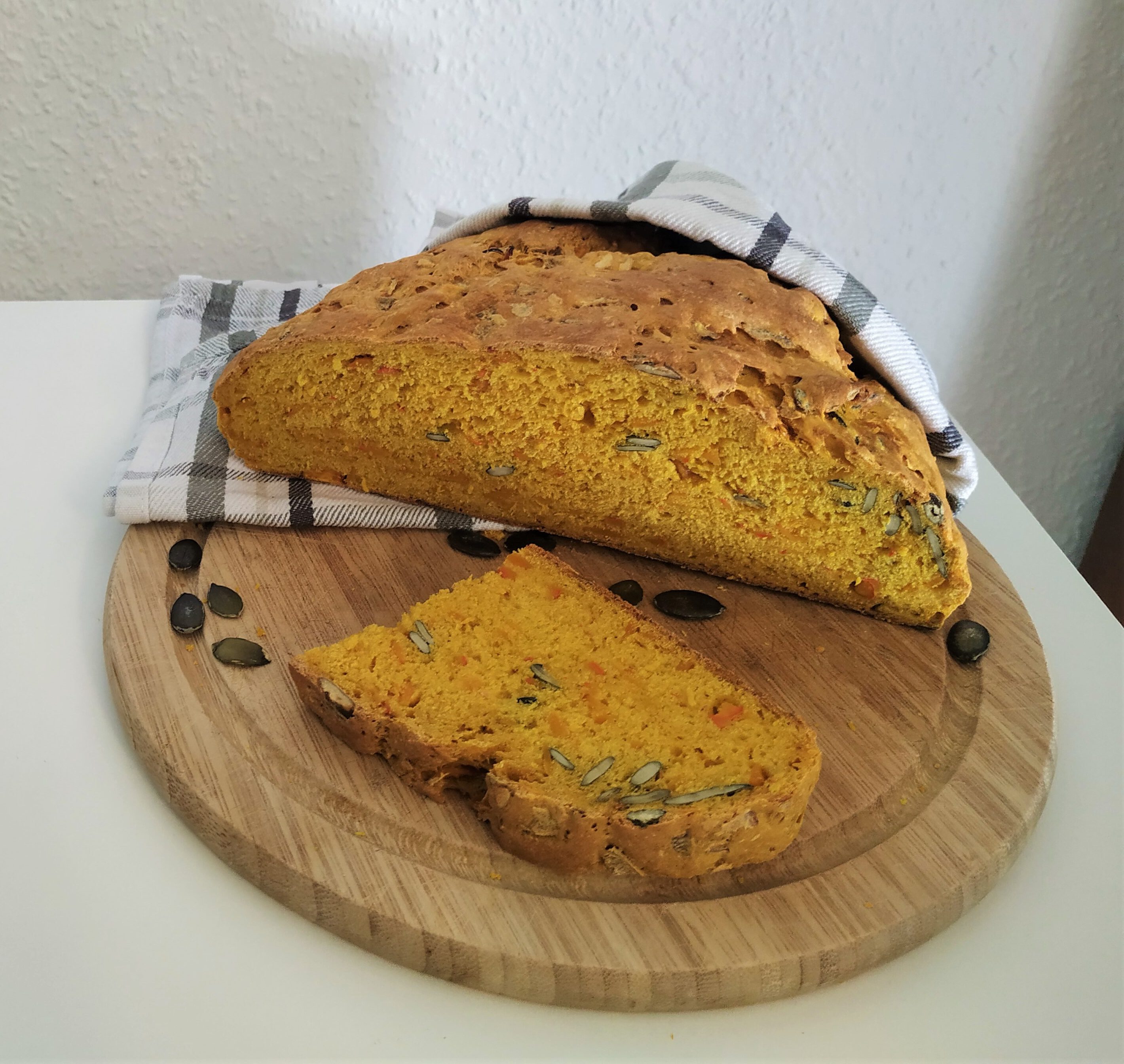 Hokkaido einmal anders – Herbstliches Kürbisbrot selber backen ...